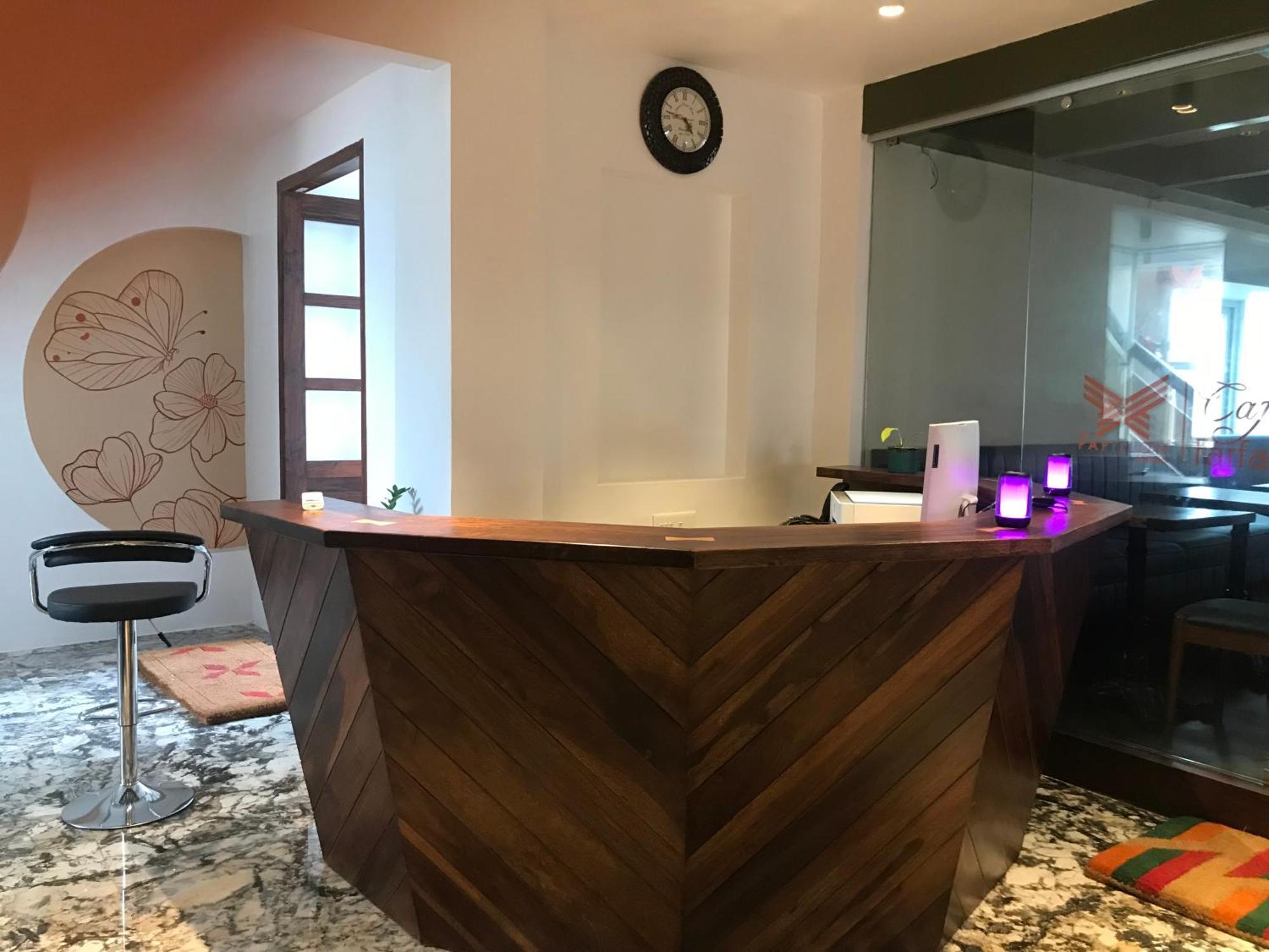 La Papillon Maison 蓬蒂切里 外观 照片