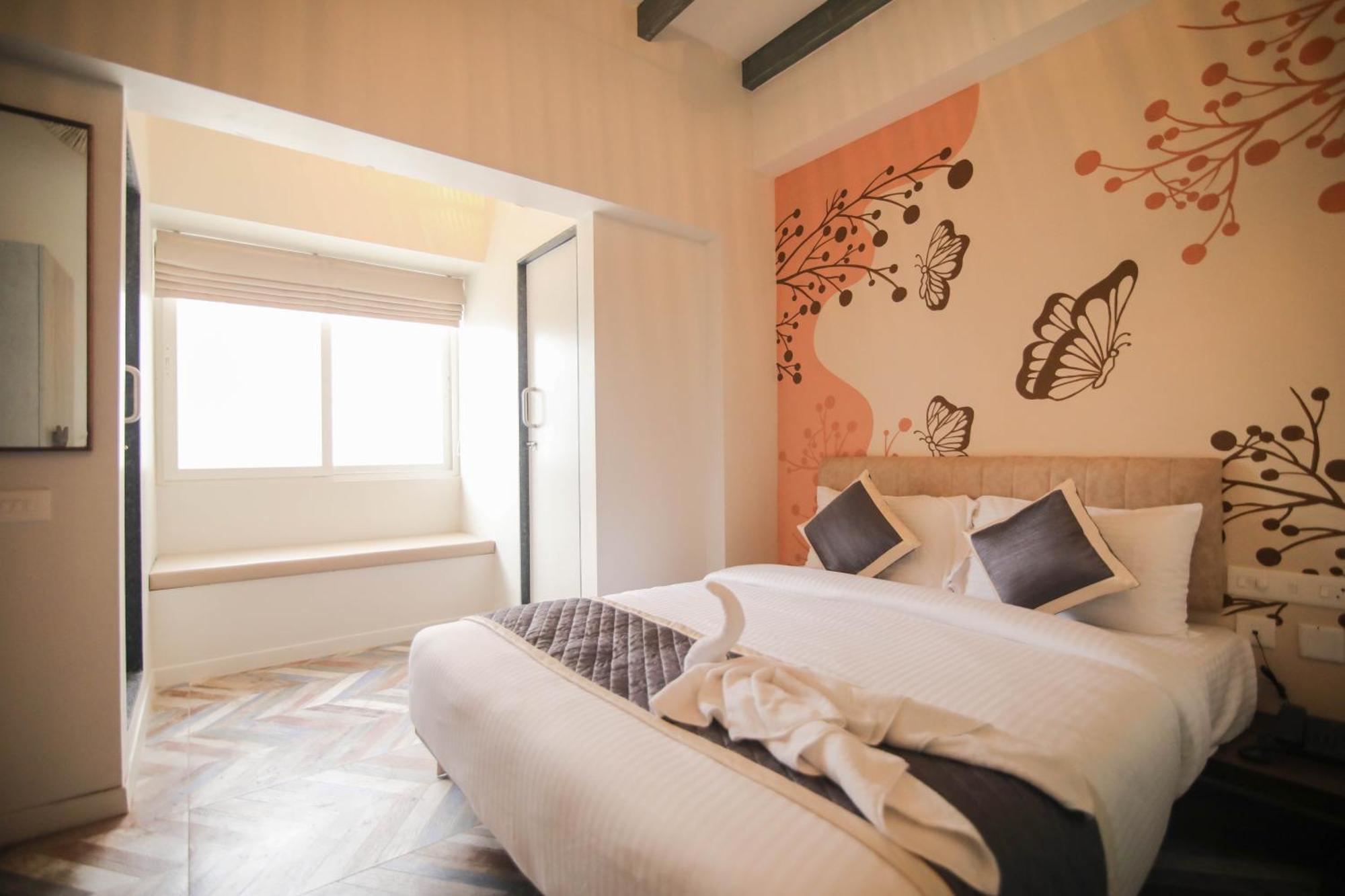 La Papillon Maison 蓬蒂切里 外观 照片